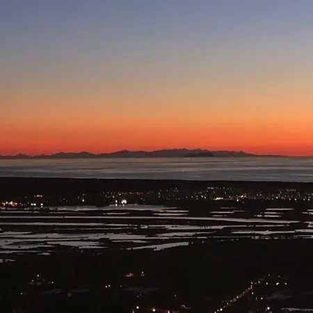 Pace E Relax, Wonderful Villa, Versilia Sea View *