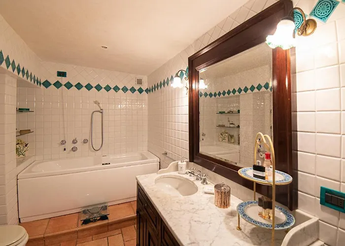 Semesterbostad Villa Belvedere Mare E Ulivi By Nicola Real Estate Massarosa